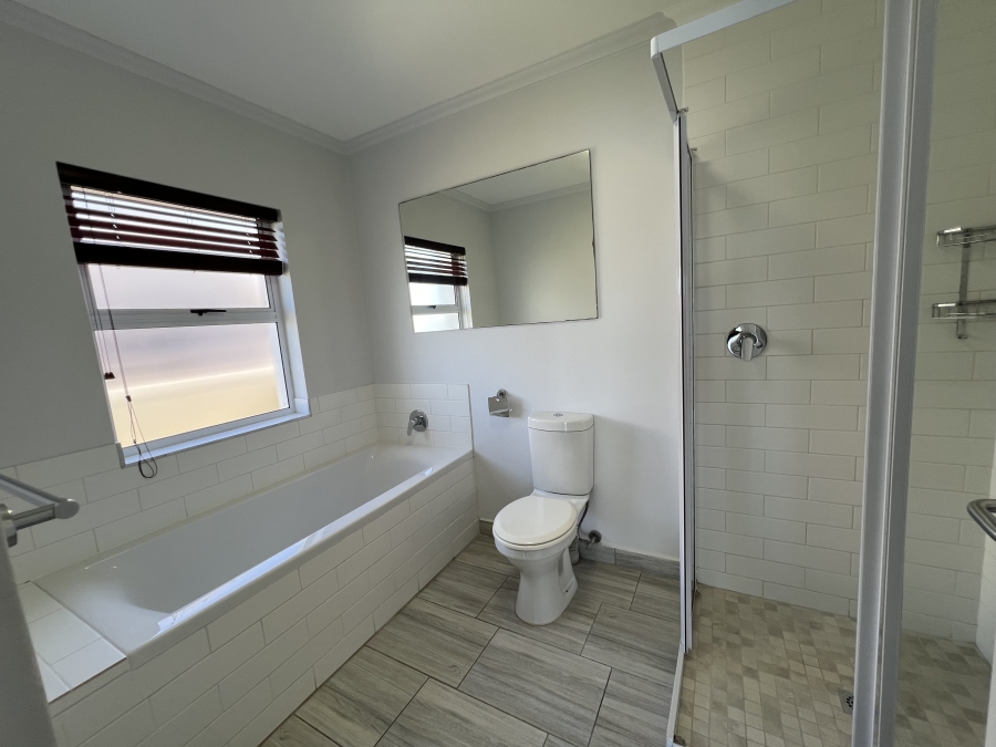 3 Bedroom Property for Sale in Marina Martinique Eastern Cape